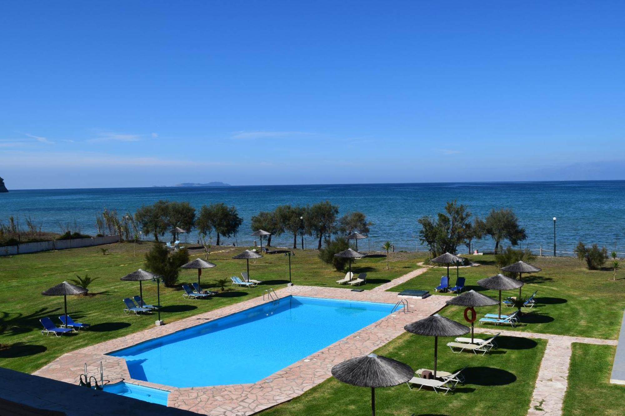 S&C Kosmos Beach Resort Roda  Exteriér fotografie